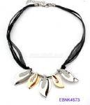 Leaves charms necklace