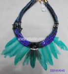 Long green feather necklace 