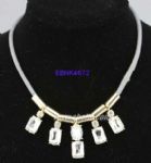 Simple and chic design necklace