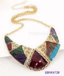 Irregular geometry resin necklace