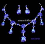 Festive luxurious bridal jewelry set