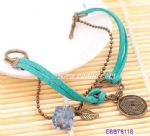 Simple design of leather bracelet