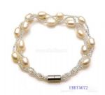 Natural pearls bracelet