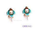 Imitation pearl stud earring