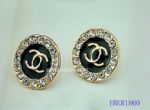 Letter style of diamantes stud earring