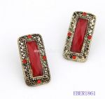 Atmosphere rectangular stud earring