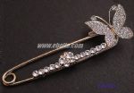 Fashionable diamantes brooch