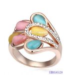 Beatiful opals ring