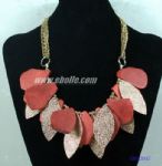 Vintage leaves necklace