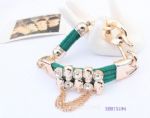 Fashionable skull bracelet