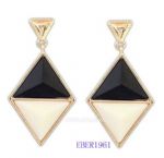 Diamond stud earring