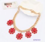 Vintage flowers  neckalce