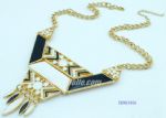 Exaggerated atmosphere neckalce