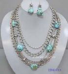 Multilayers metal necklace