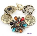 Vintage style of metal bracelet