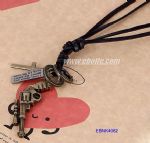 Pendant necklace with gun decoration