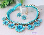Flowers statement necklace