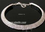 Fashionable diamantes choker