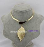 Gold plated leaves pendant necklace
