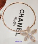 Metal necklace with five star inlaid