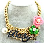 Flowers necklace with 