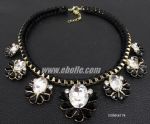 Black rhinestone pendant neckalce