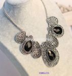 Hollowed deisgn resin necklace