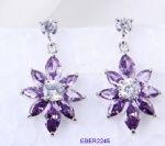 Luxurious diamantes drop earring