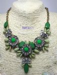 Emerald rhinestones necklace