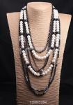 Multilayers beaded necklace