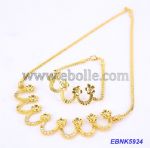 Gold plating diamante necklace and bracelets set