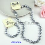 Pearl jewelries set 