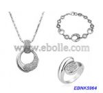 Delicate jewelries set