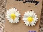 Chrysanthemum resin earring
