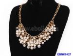 Exquisite Pearl Flower Necklace