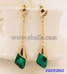 Elegant rhinestone earring