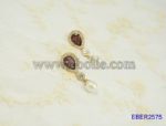 Rhinestone stud earrings