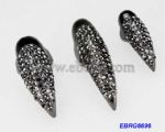 Sharp nail shape of zircon rings