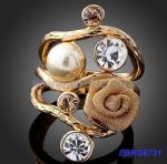Royal vintage gem ring