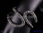 Fashionable beads bangle