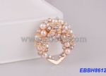 Elegant Imitation Pearl/Rhinestone Brooch, Made of Metal Alloy