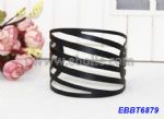 Hollow-out black bangle