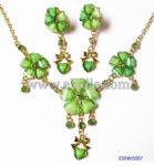 Acrylic necklaces matched with drop earrings