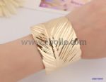Fashion gold alloy leaf bangles